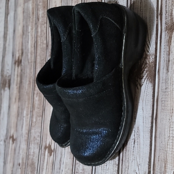 BOC Born Concepts Twilight Metallic Blue Clogs size 9 - Picture 2 of 9